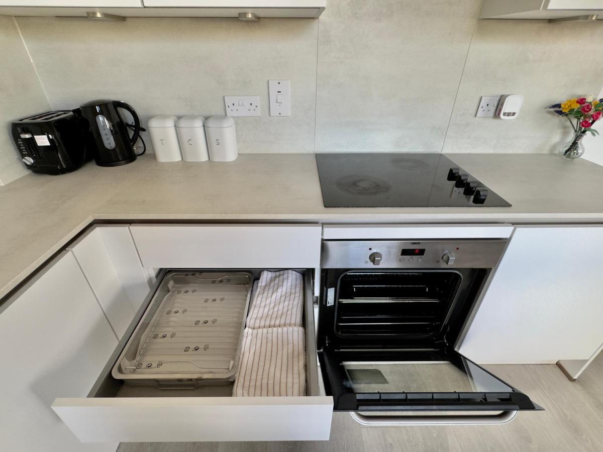 3Bedroom, 2Bathroom, Balcony,Luxury Flat Westfield London Eksteriør bilde
