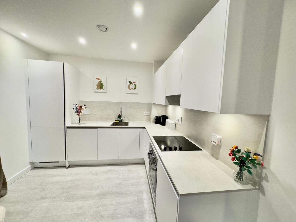 3Bedroom, 2Bathroom, Balcony,Luxury Flat Westfield London Eksteriør bilde